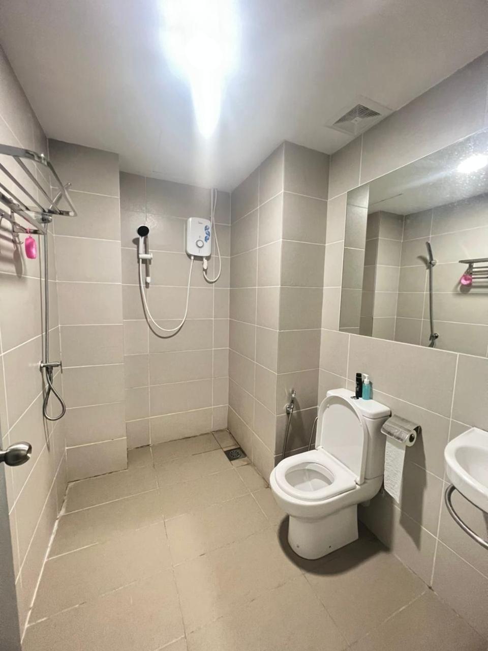 Summer Suites Apartment-The Summer Shopping Mall Kota Samarahan Экстерьер фото